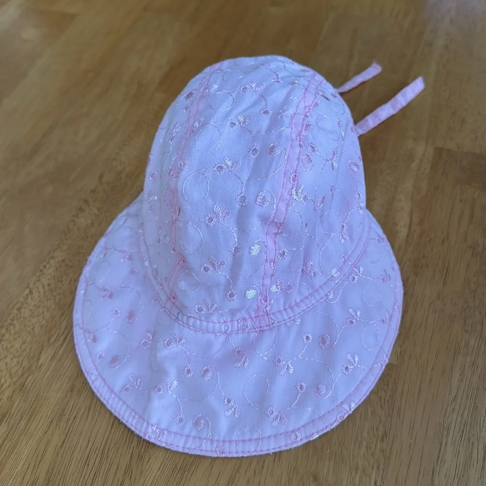 Vintage Pink Eyelet Kids Sun Hat Multiple Size Toddler Adjusts with Ribbon